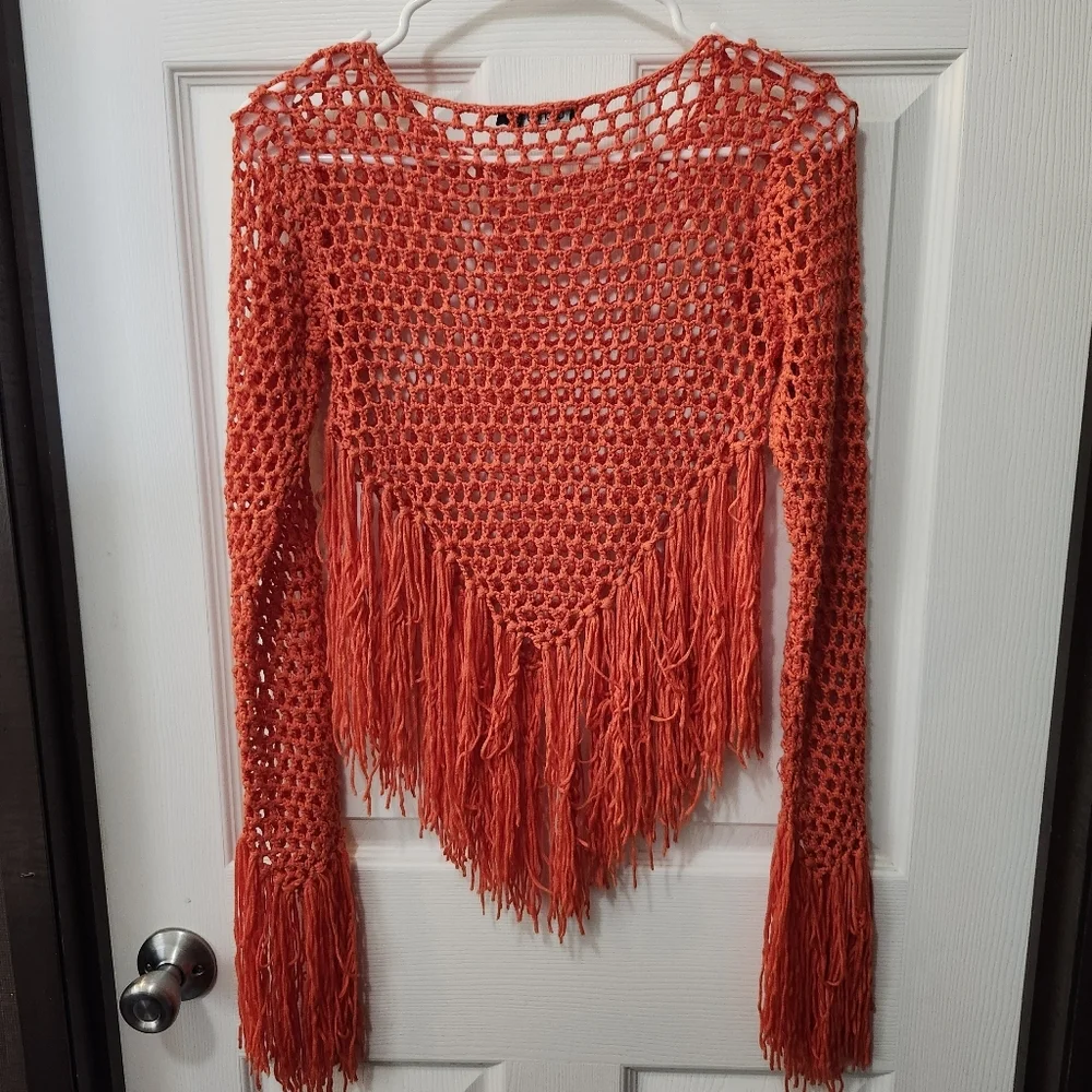Orange Open Knit Crochet Long Sleeve Fringe Top. Sz M - Picture 5 of 6